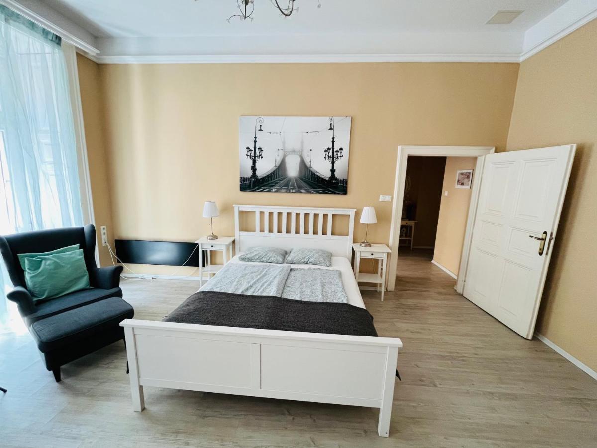 Academy Home - Elegant Place Next To The Parliament Βουδαπέστη Εξωτερικό φωτογραφία