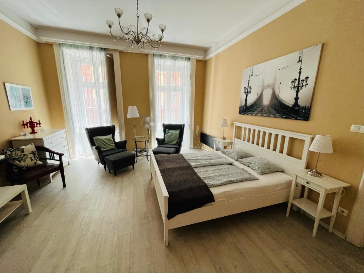 Academy Home - Elegant Place Next To The Parliament Βουδαπέστη Εξωτερικό φωτογραφία