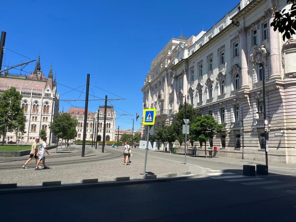 Academy Home - Elegant Place Next To The Parliament Βουδαπέστη Εξωτερικό φωτογραφία