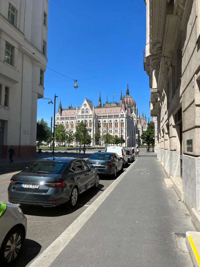 Academy Home - Elegant Place Next To The Parliament Βουδαπέστη Εξωτερικό φωτογραφία